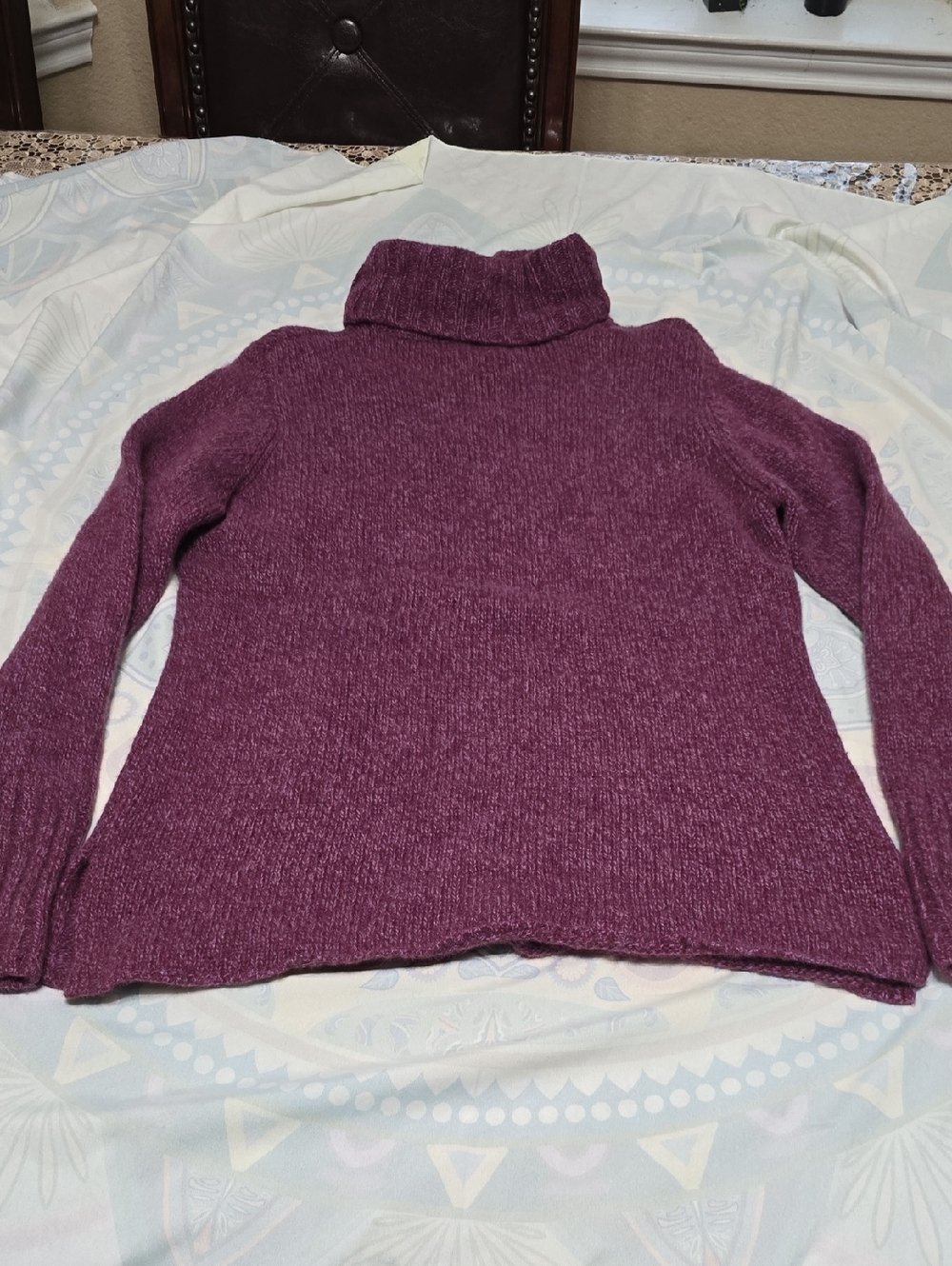 Women’s Turtleneck Sweater - Plum